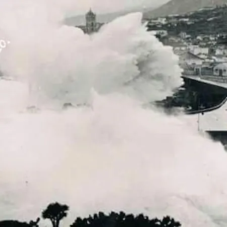 Atico Con Terraza Anexa, Garachico. 아파트